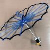 パラソルハンガーラジオ - 折畳みハンガーに電源・電池不要なラジオを組込んだ試作品