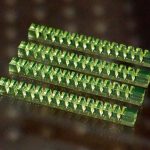 試作品を創っています – アクリル板のレーザー加工